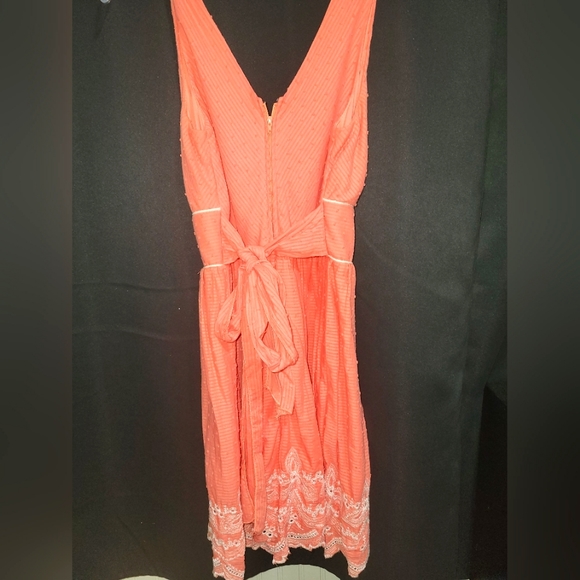 Dress - Picture 2 of 2